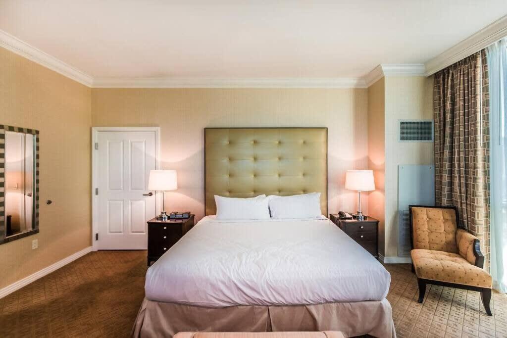 Mgm 1br Penthouse 37802