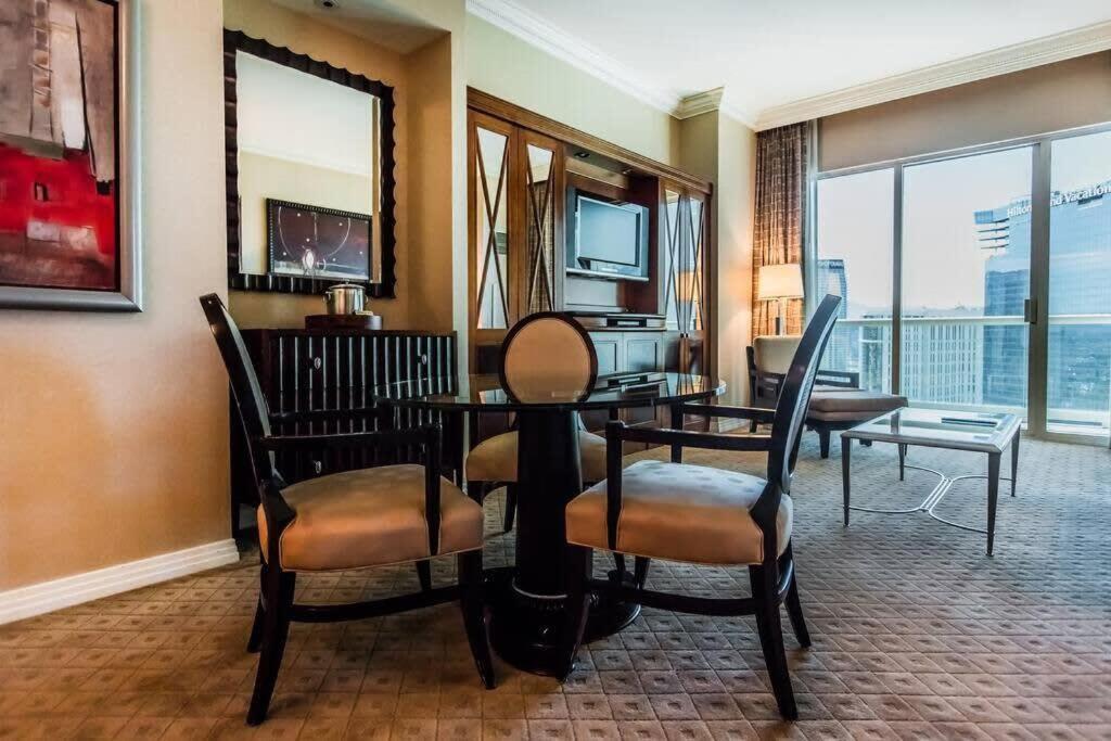 Mgm 1br Penthouse 37802 Apartment