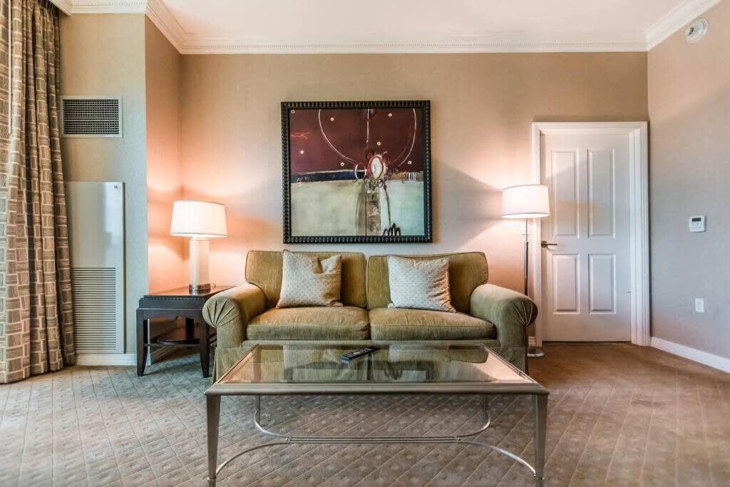 Apartment Mgm 1br Penthouse 37802