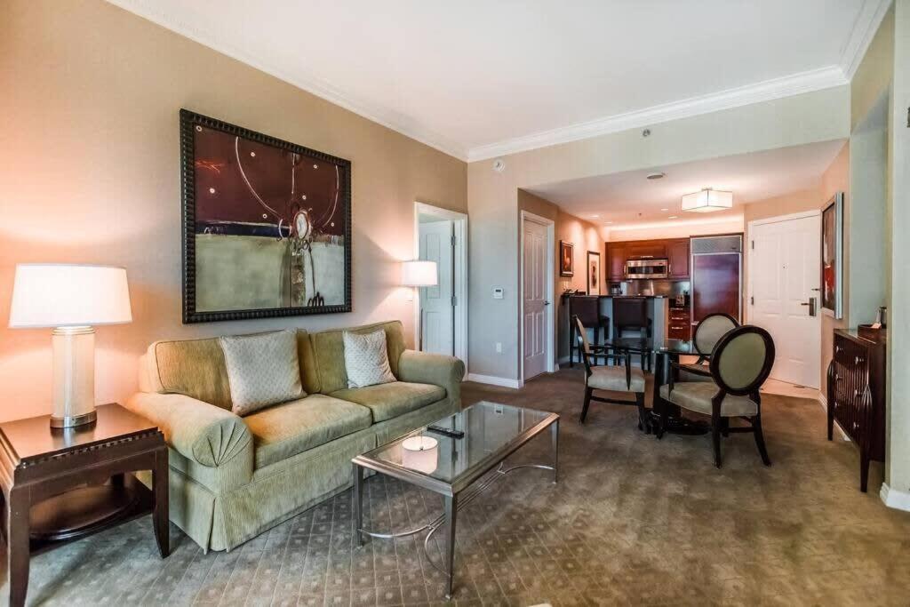 Apartment Mgm 1br Penthouse 37802 *