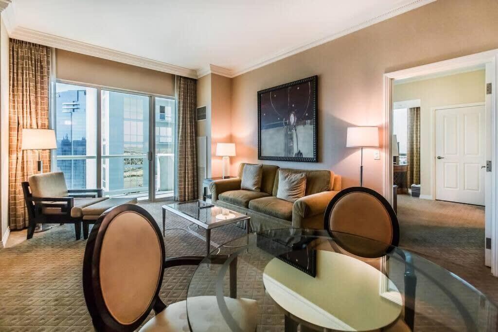 Mgm 1br Penthouse 37802 *
